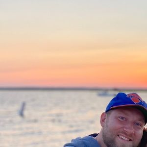 Meet your Posher, Tom